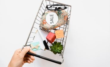 Navigating the Digital Marketplace: Essential Tips for Online Shoppers